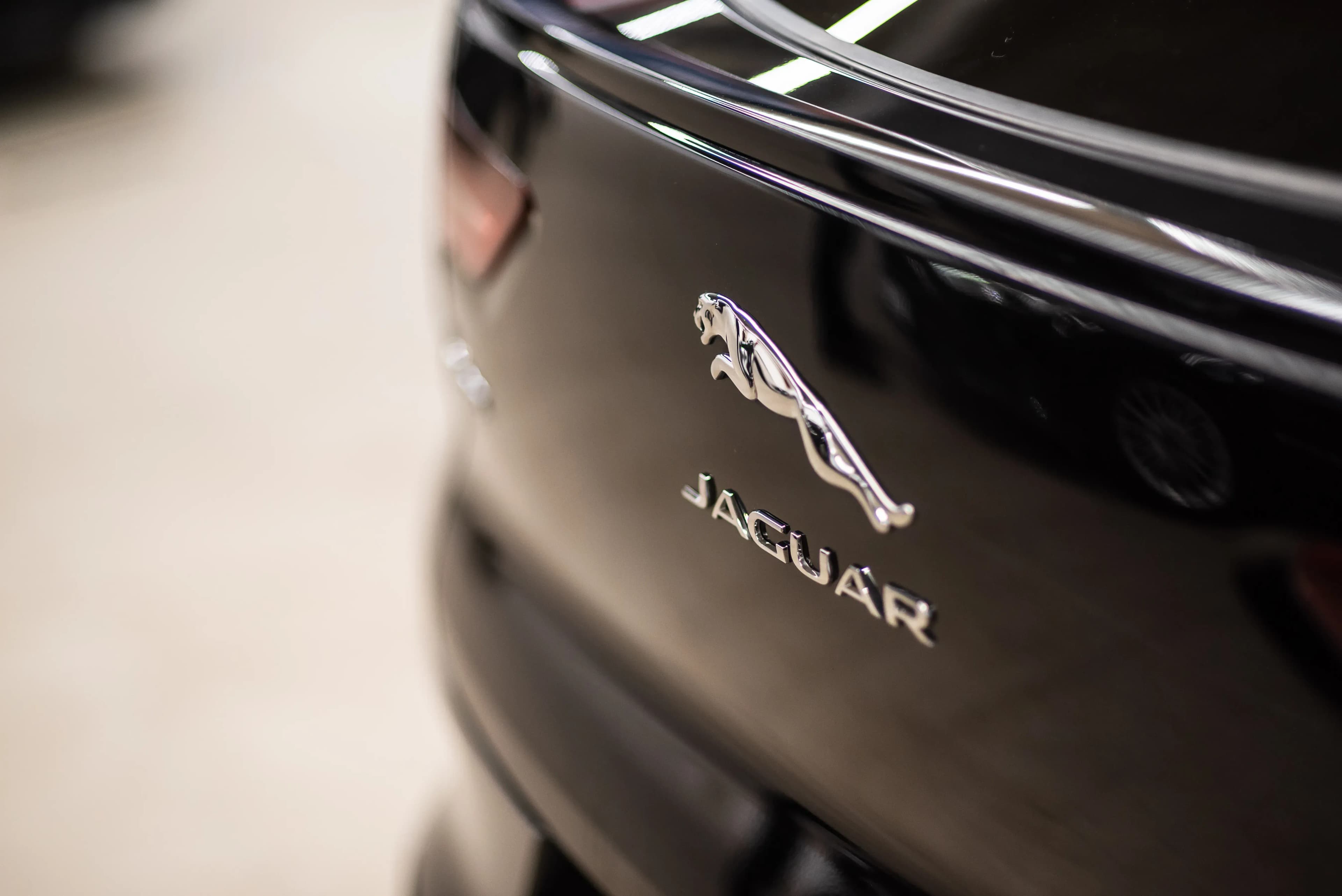 Jaguar X-Type Oldtimer günstig mieten in NRW